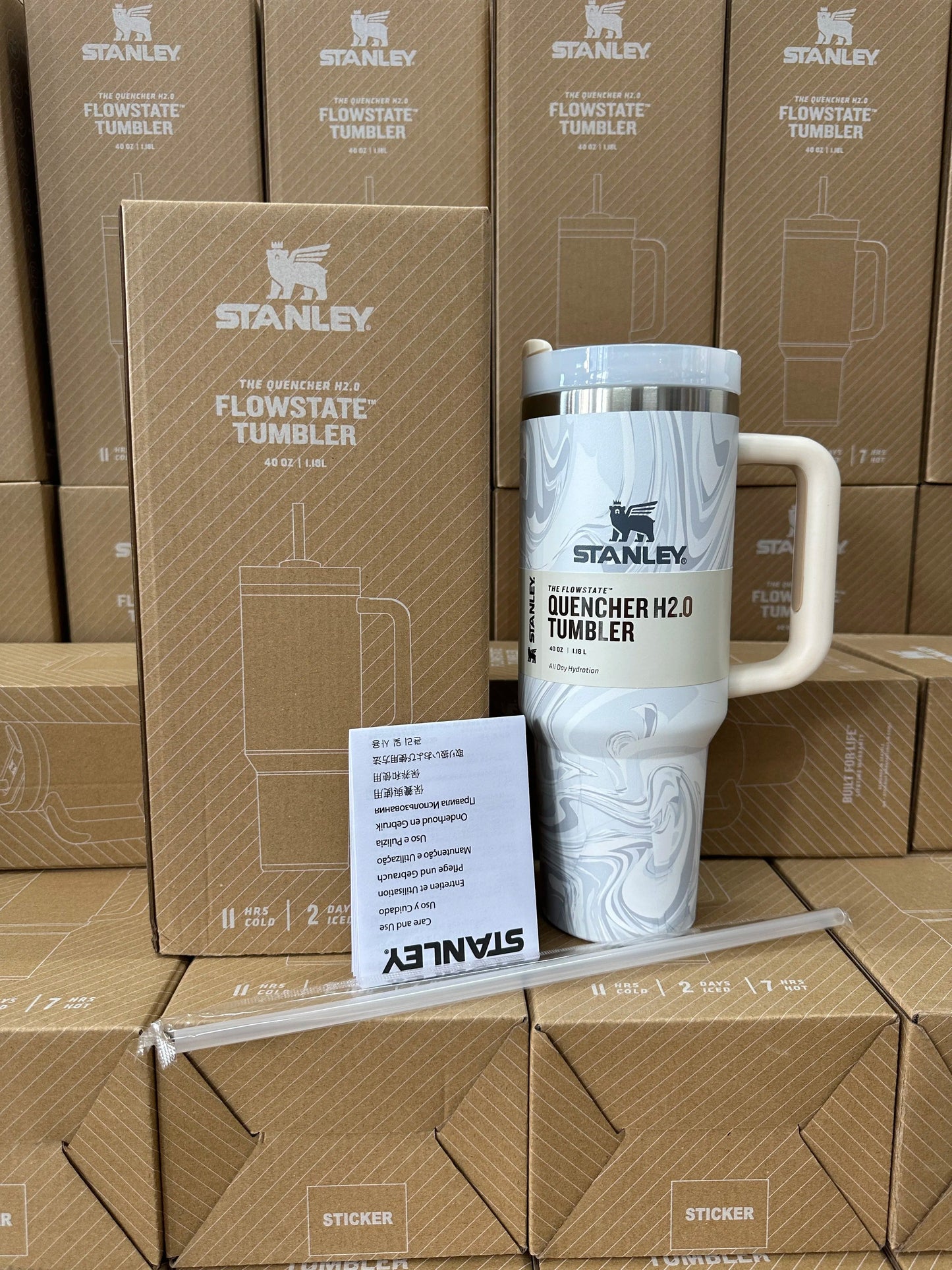 Stanley Flowstate Tumbler - White Swirl